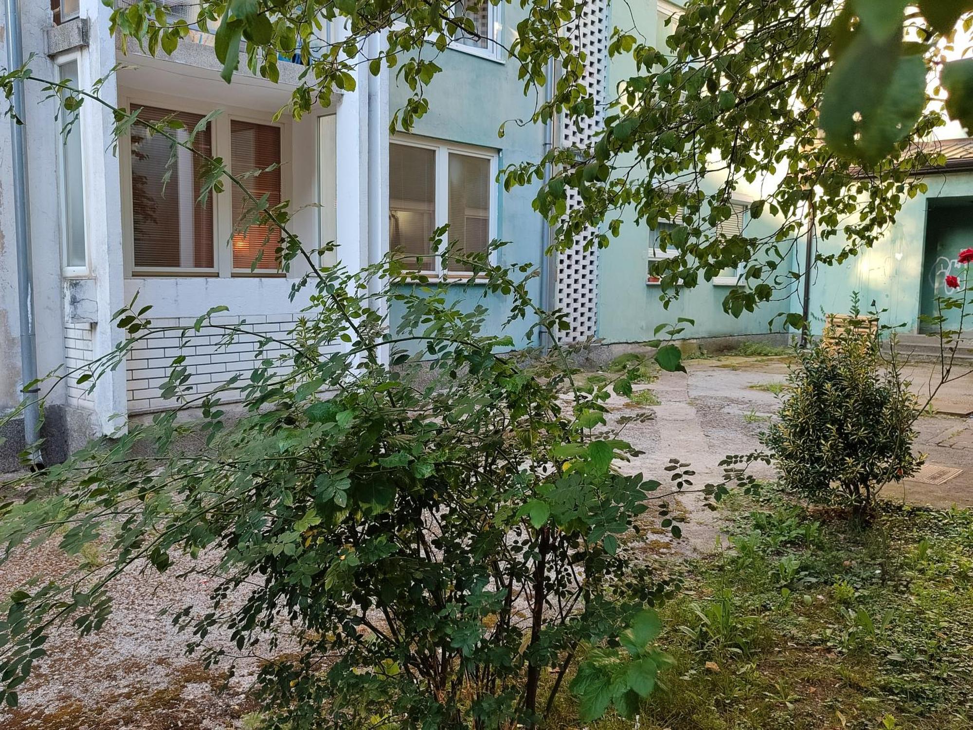 Shiny Thumb Apartment Bihac Bagian luar foto